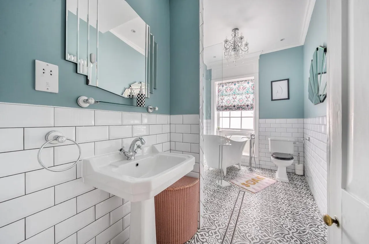 Georgian Elegance, with Annex & Swimming Pool, photo 12