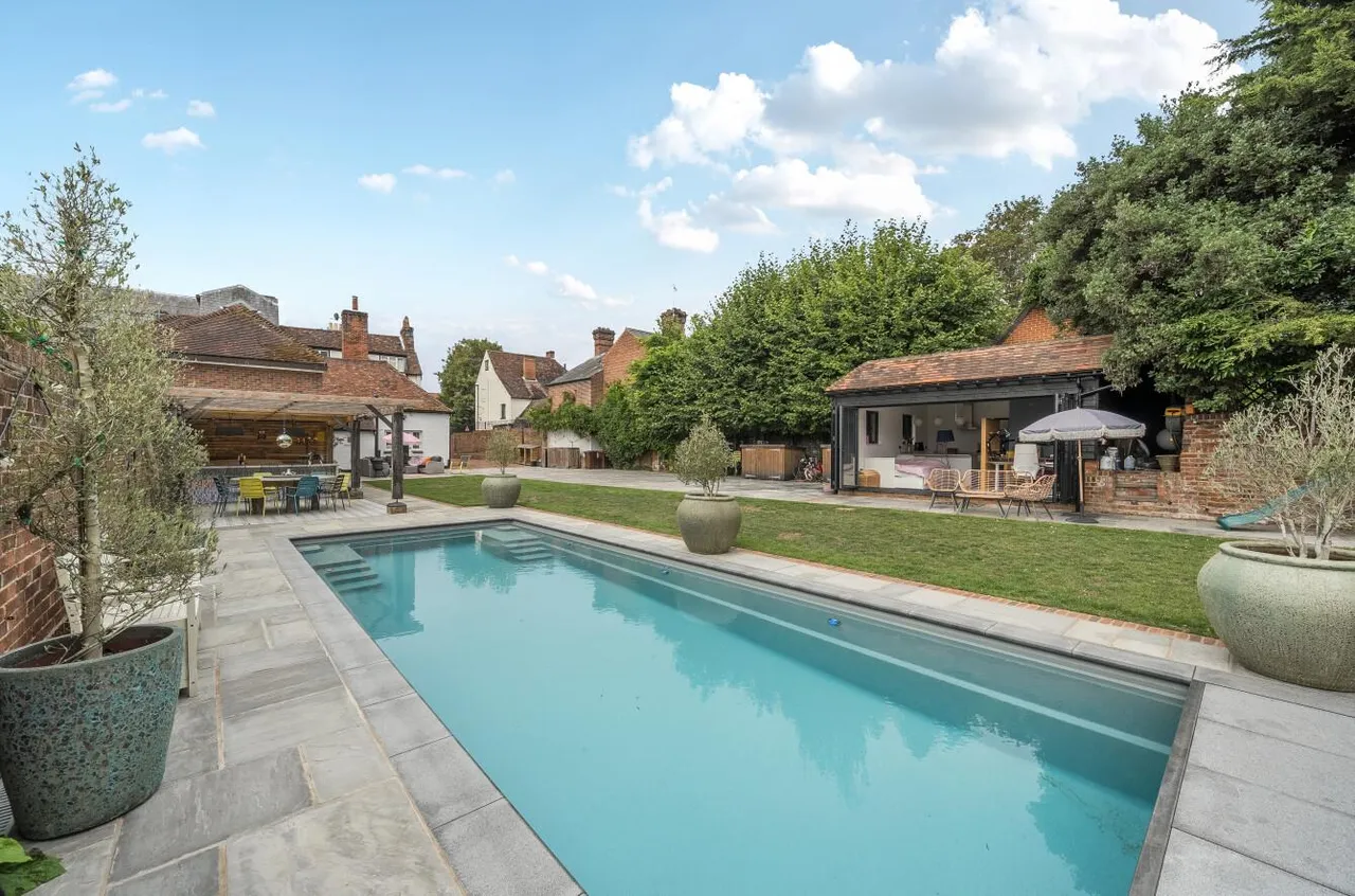Georgian Elegance, with Annex & Swimming Pool, photo 18