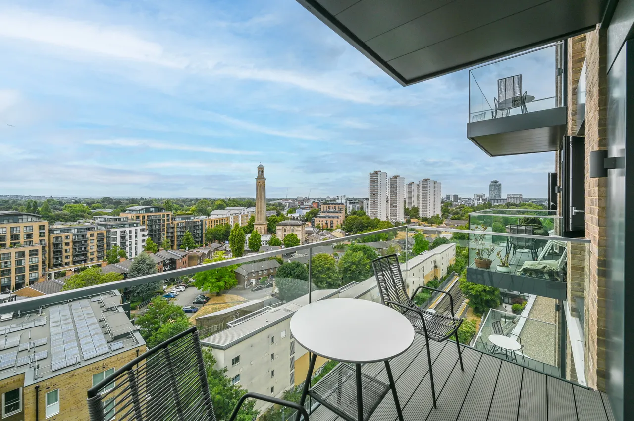 Showflat 2 (1 Bed), Momento Kew Bridge, Brentford, photo 9