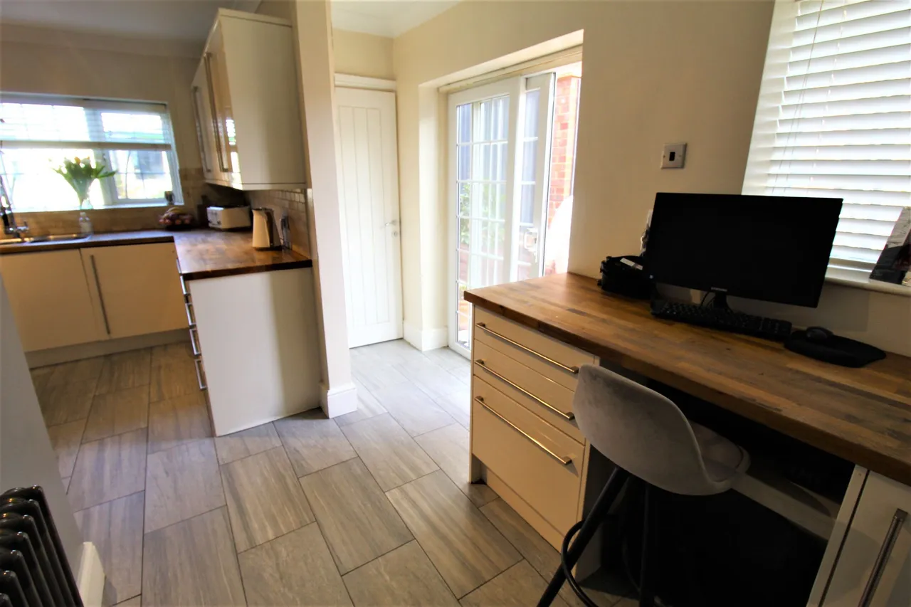Lea Road, Grays, Essex, RM16 4DD, photo 8