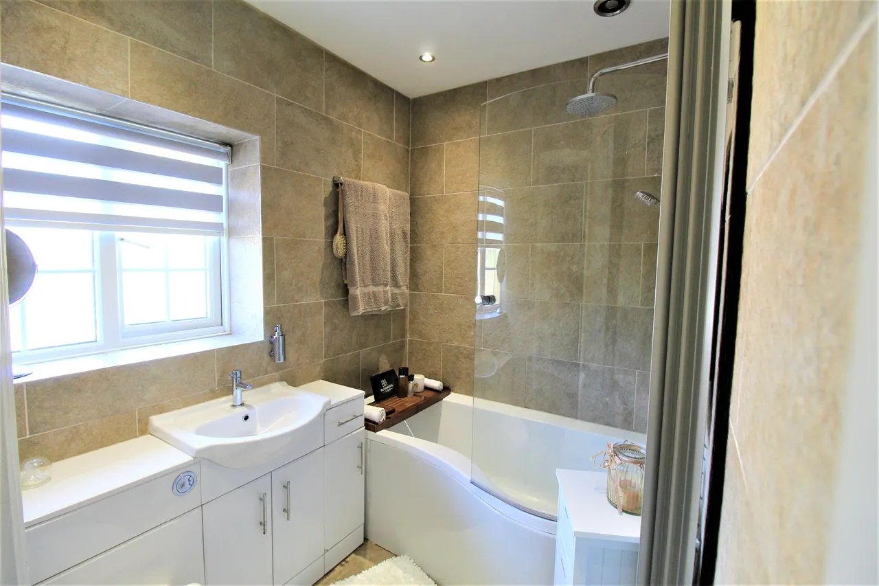 Lea Road, Grays, Essex, RM16 4DD, photo 12