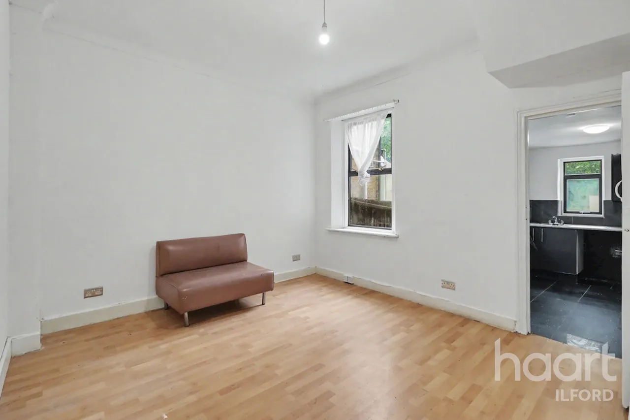 Westwood Road, Ilford, IG3, photo 5