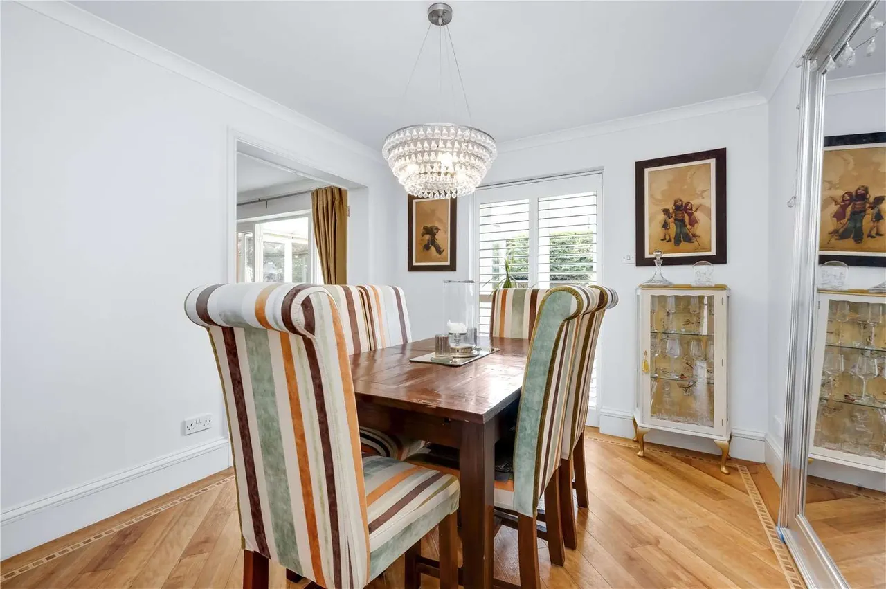 Brisson Close, Esher, Surrey, KT10 8JZ, photo 5
