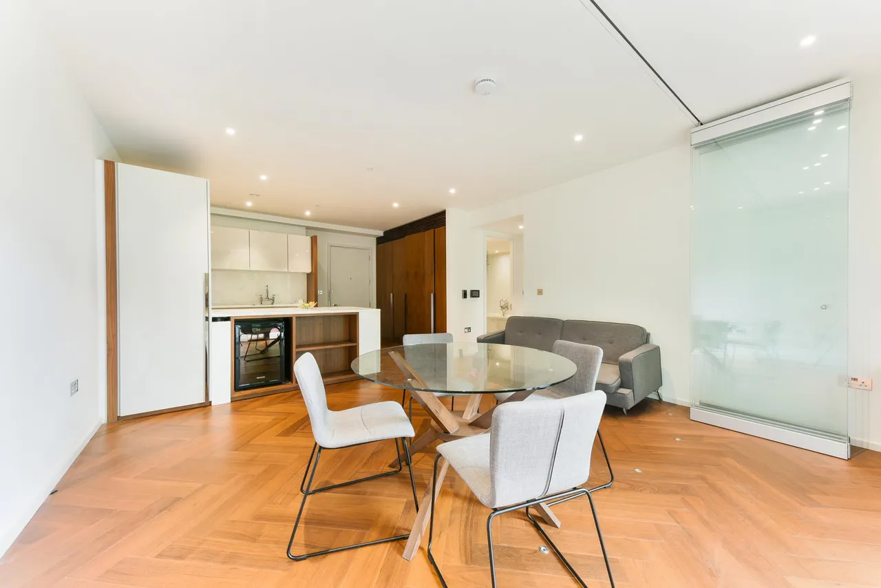 Embassy Gardens, Nine Elms, SW11, photo 4