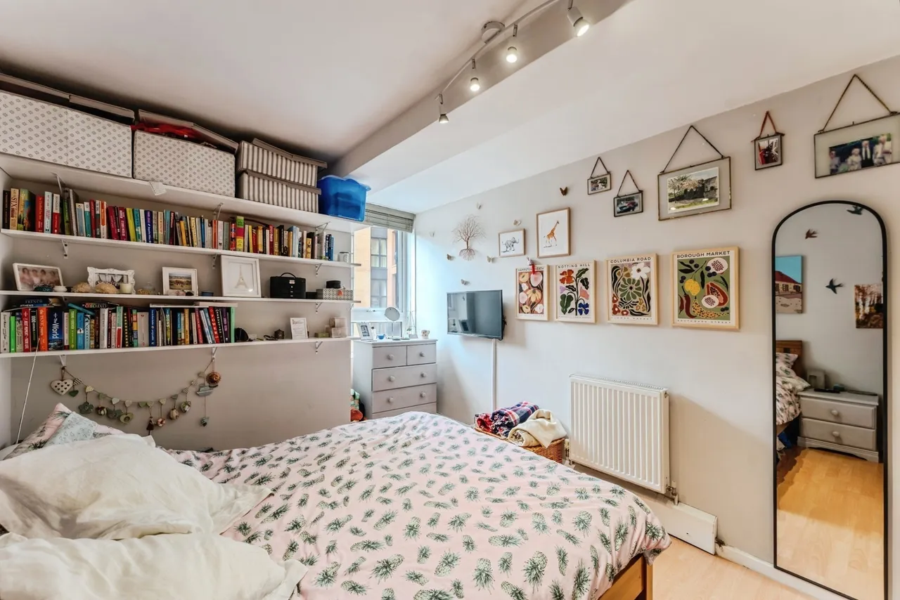 Shuttleworth Road, London, SW11, photo 4