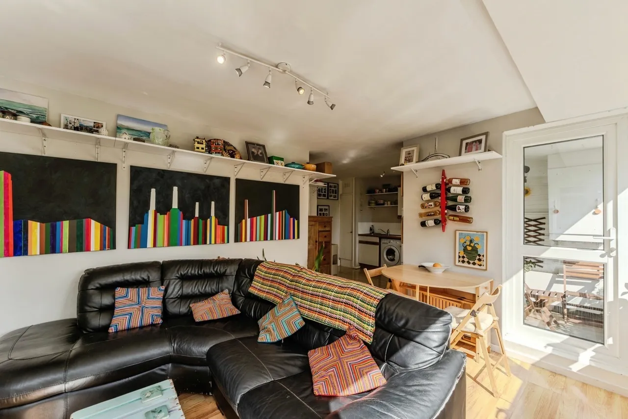 Shuttleworth Road, London, SW11, photo 7