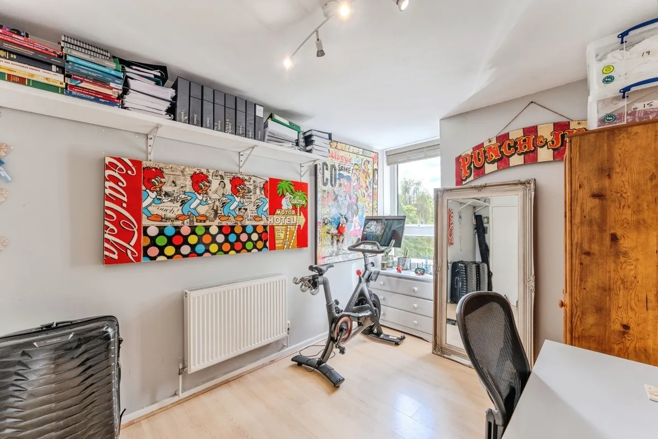 Shuttleworth Road, London, SW11, photo 10