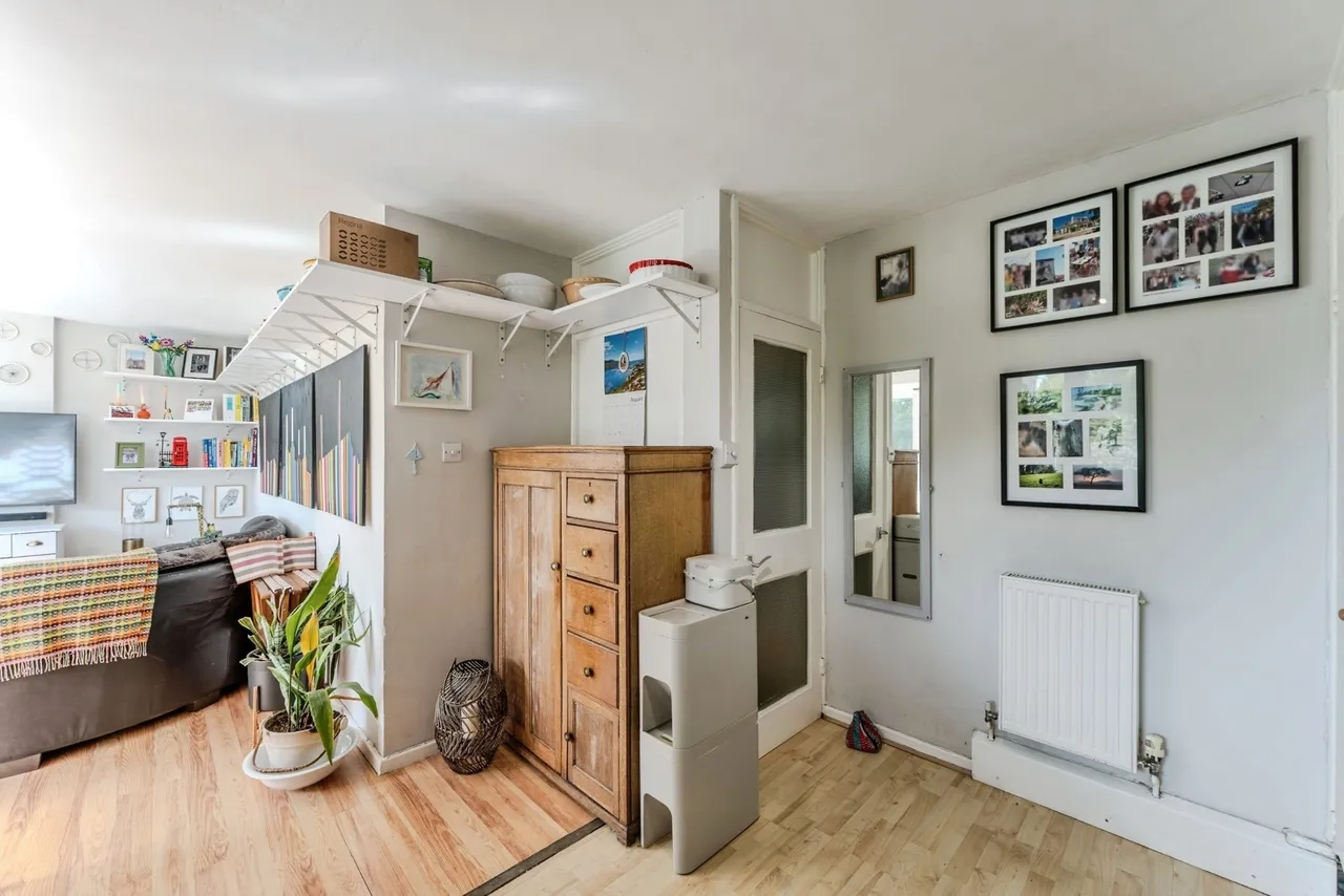 Shuttleworth Road, London, SW11, photo 6