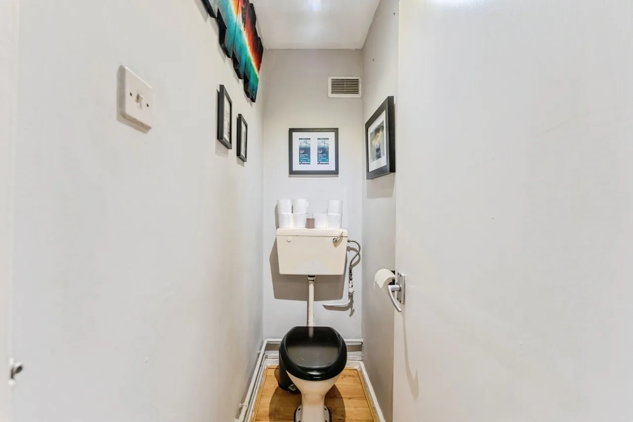 Shuttleworth Road, London, SW11, photo 14