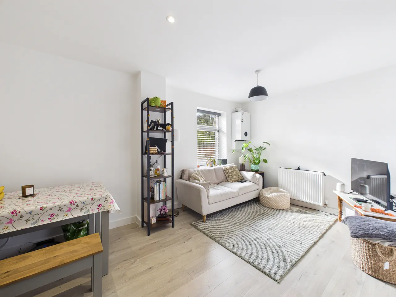 London Road, Gloucester, GL1, photo 2