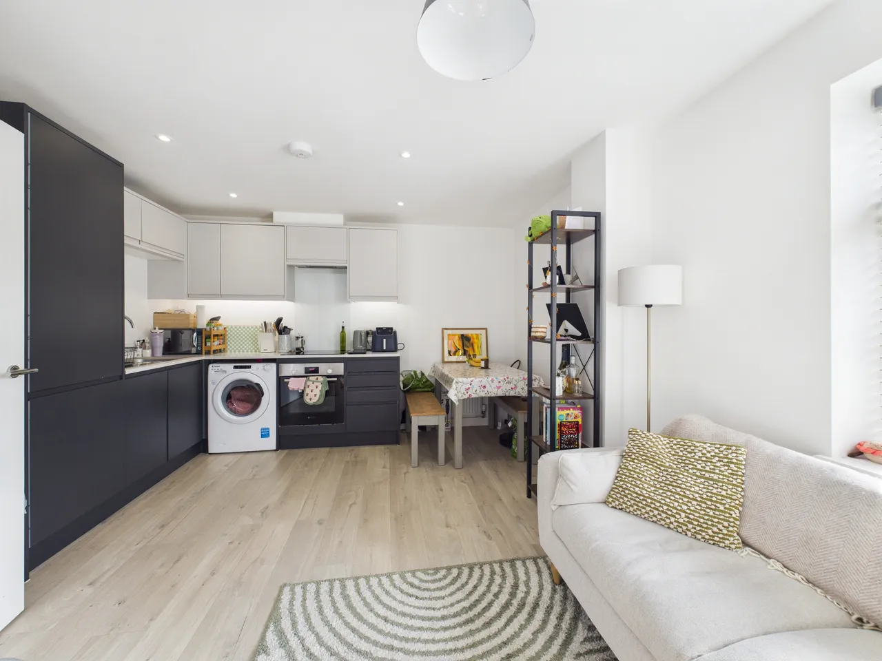 London Road, Gloucester, GL1, photo 4