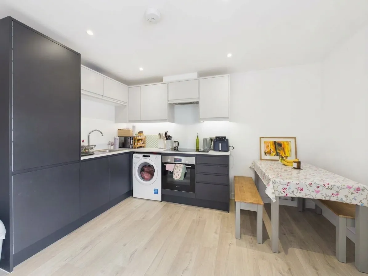 London Road, Gloucester, GL1, photo 5