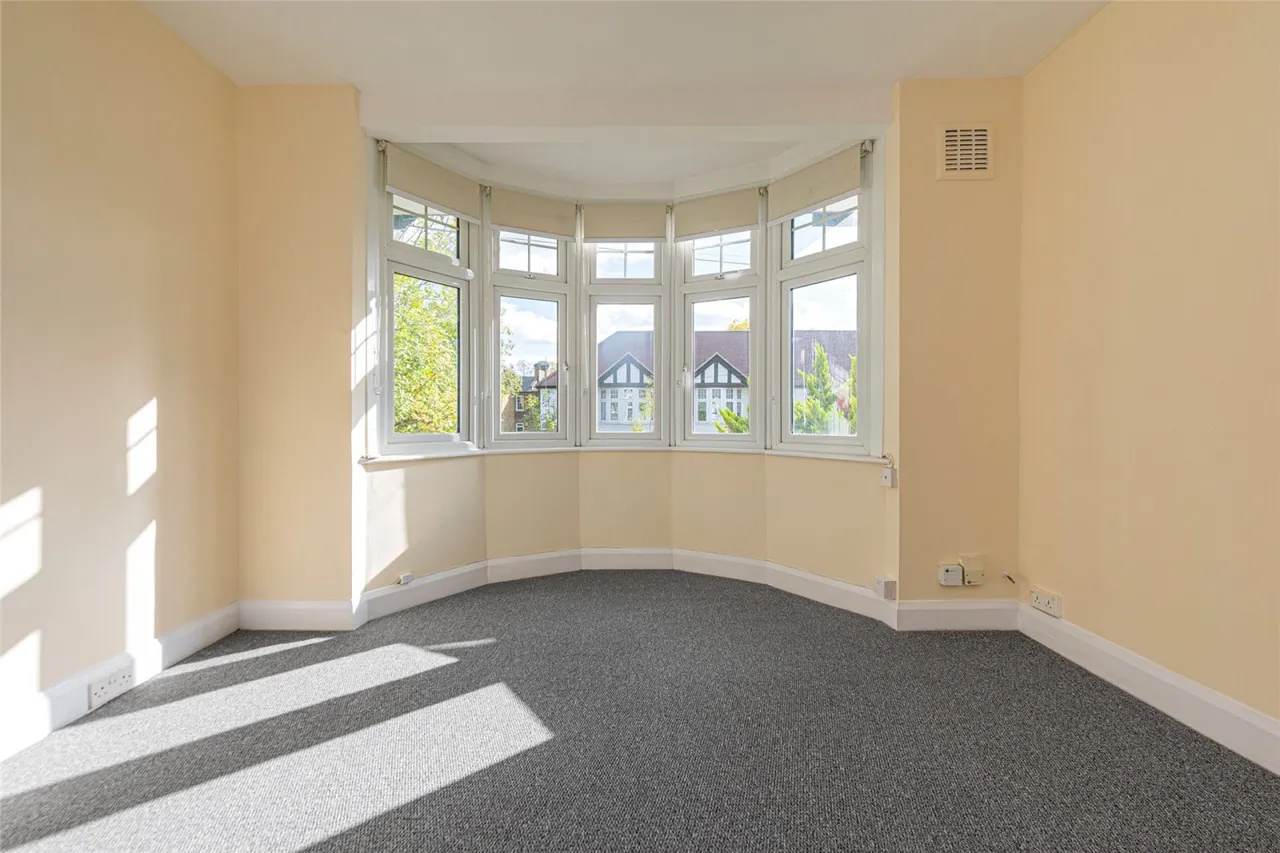 Warlters Close, Holloway, N7, photo 3