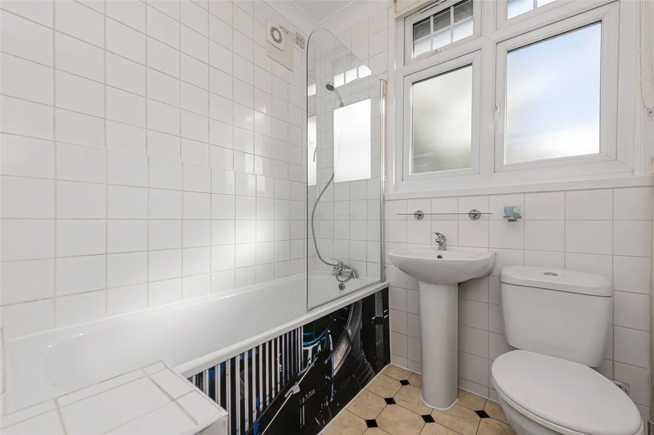 Warlters Close, Holloway, N7, photo 7