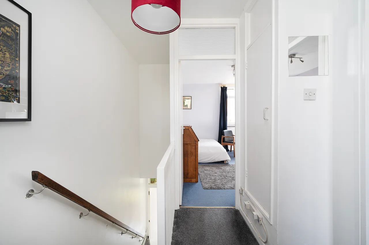 3 McEwen House, 561 Roman Road, London, photo 4