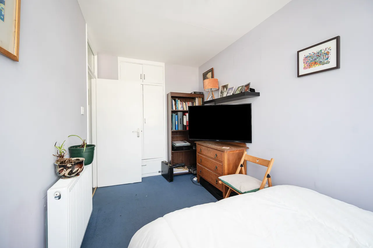 3 McEwen House, 561 Roman Road, London, photo 9