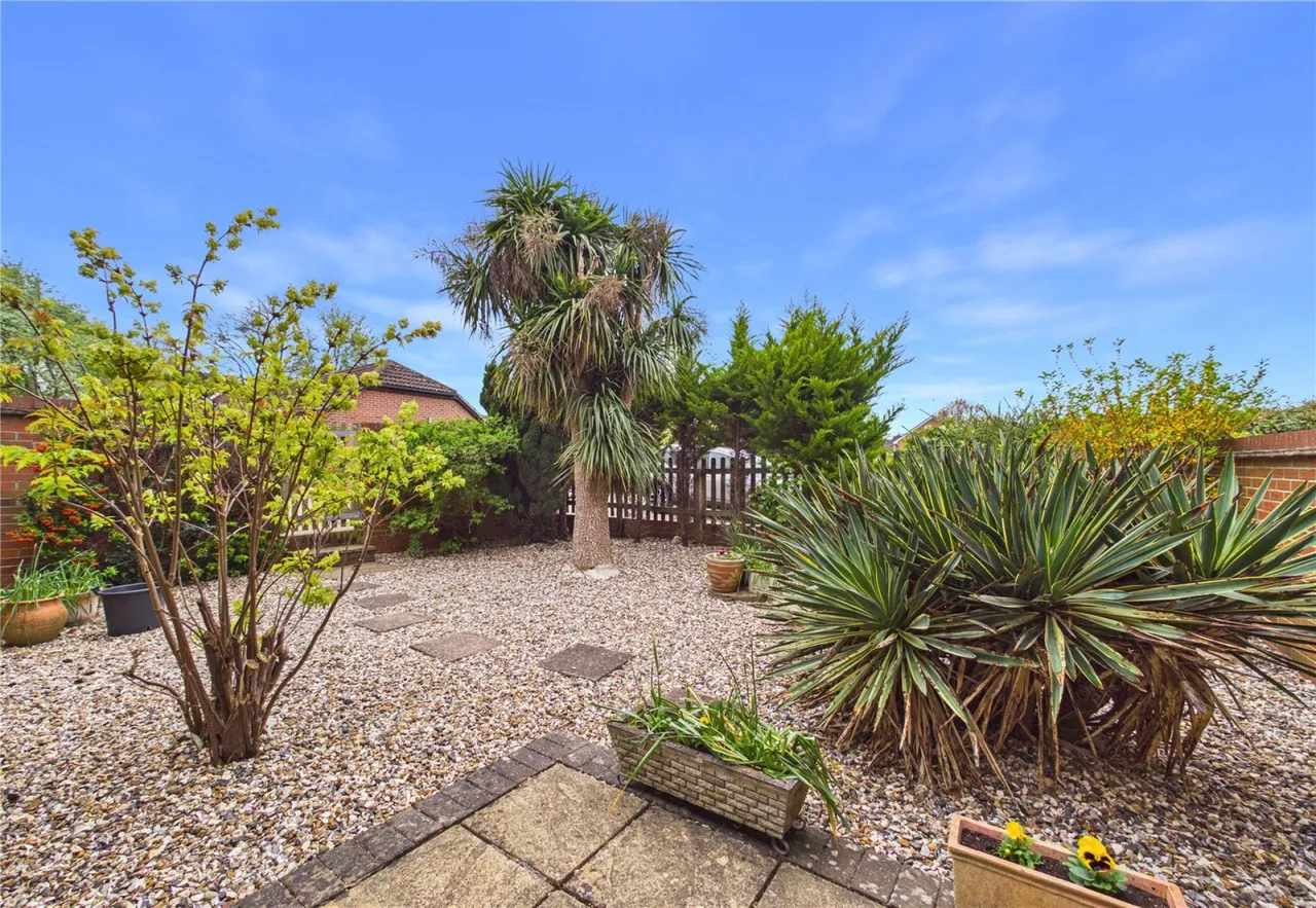 Bowling Green Lane, Purley on Thames, RG8, photo 2