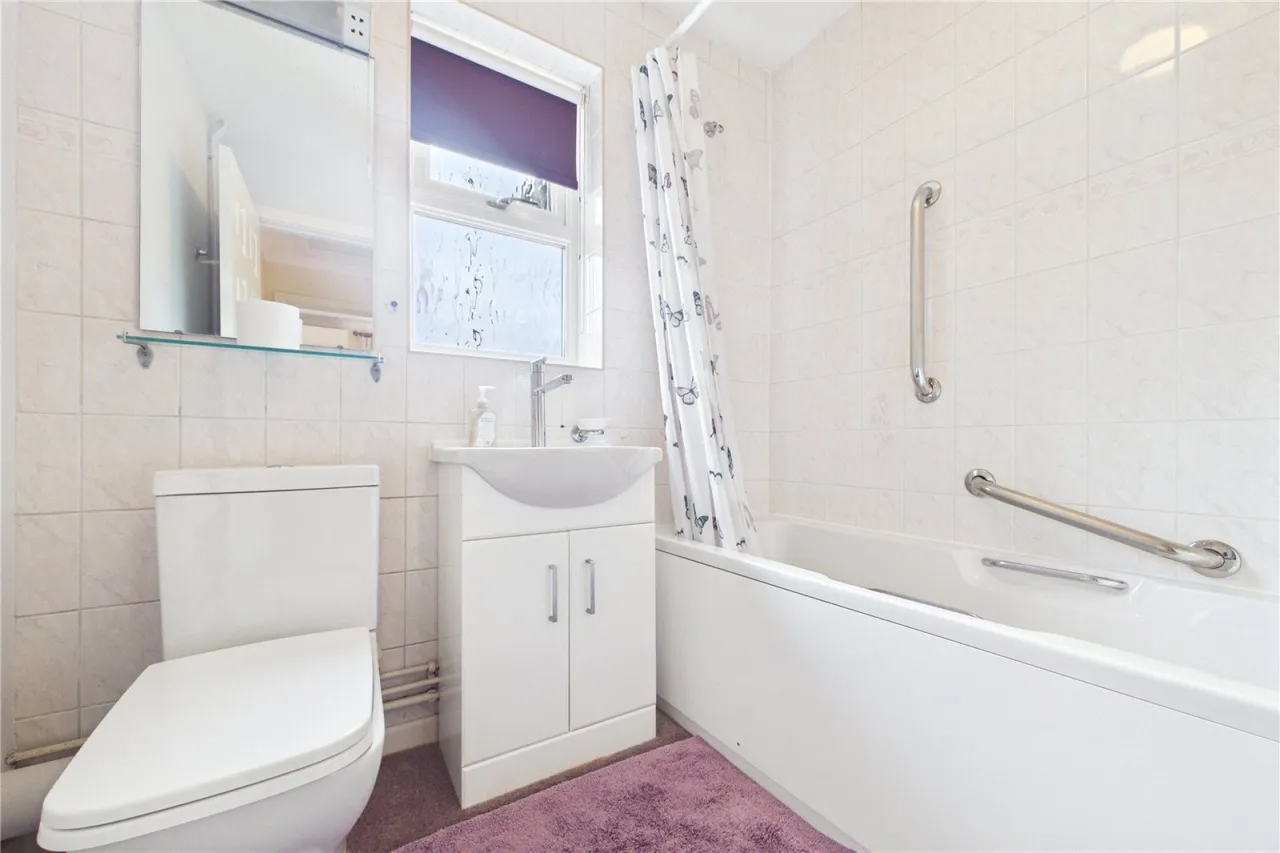 Bowling Green Lane, Purley on Thames, RG8, photo 8