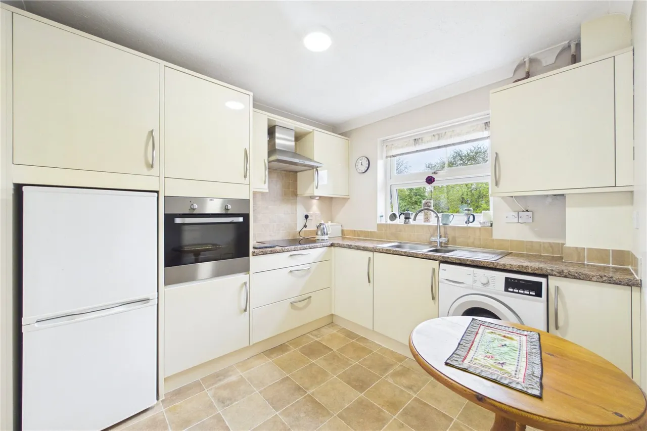 Bowling Green Lane, Purley on Thames, RG8, photo 4