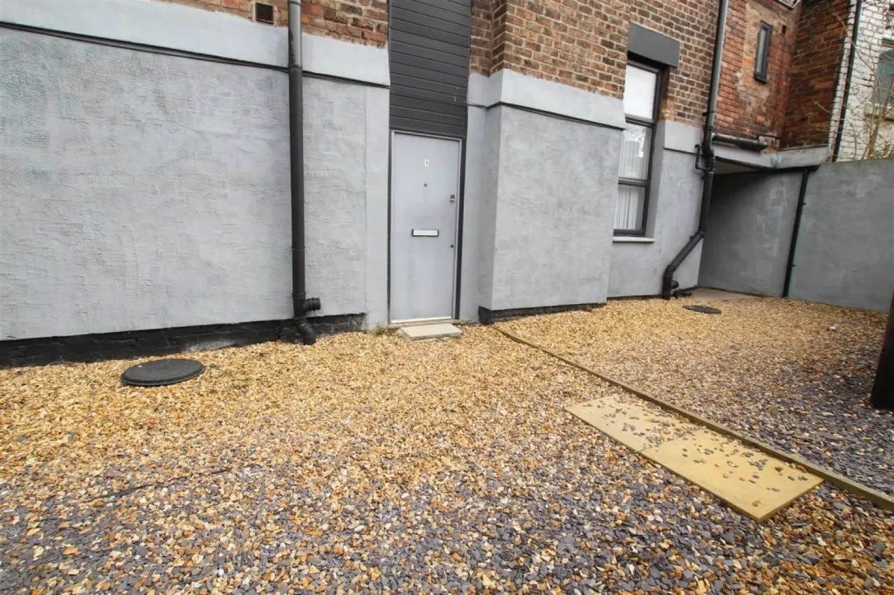 Earle Road, Picton, L7, photo 2