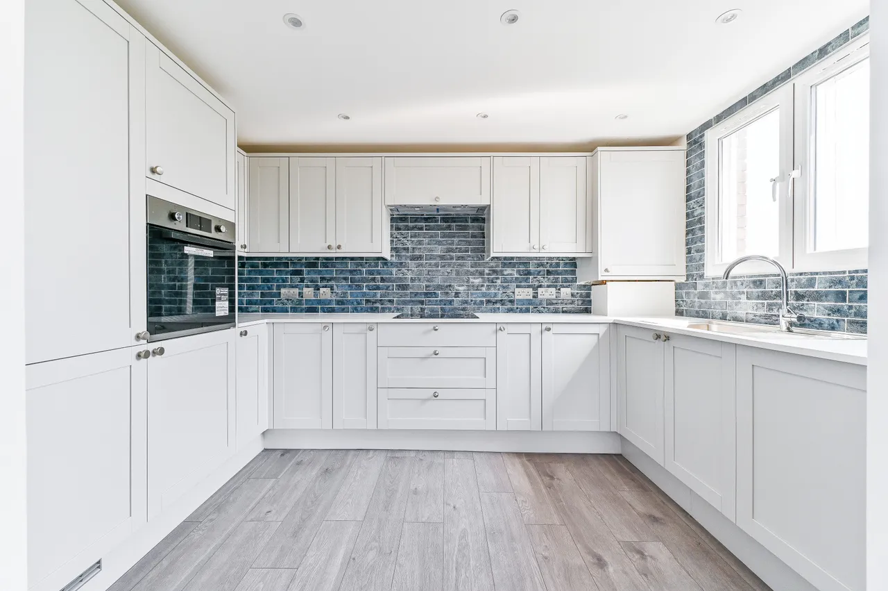 Flat 31, Lloyd House, 20 Tavistock Road, Croydon, photo 4