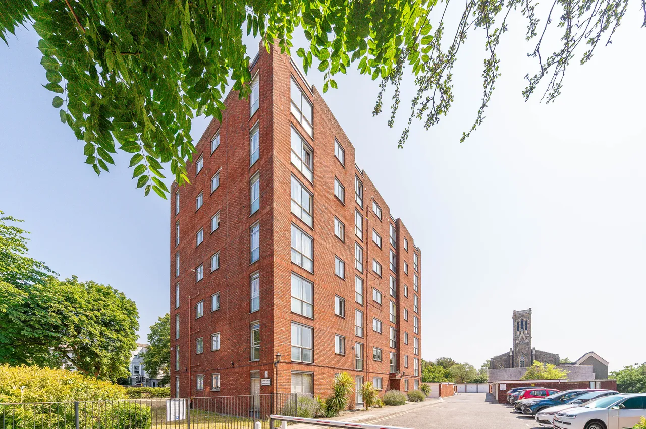 1 bed flat for sale — Flat 31, Lloyd House, 20 Tavistock Road, Croydon