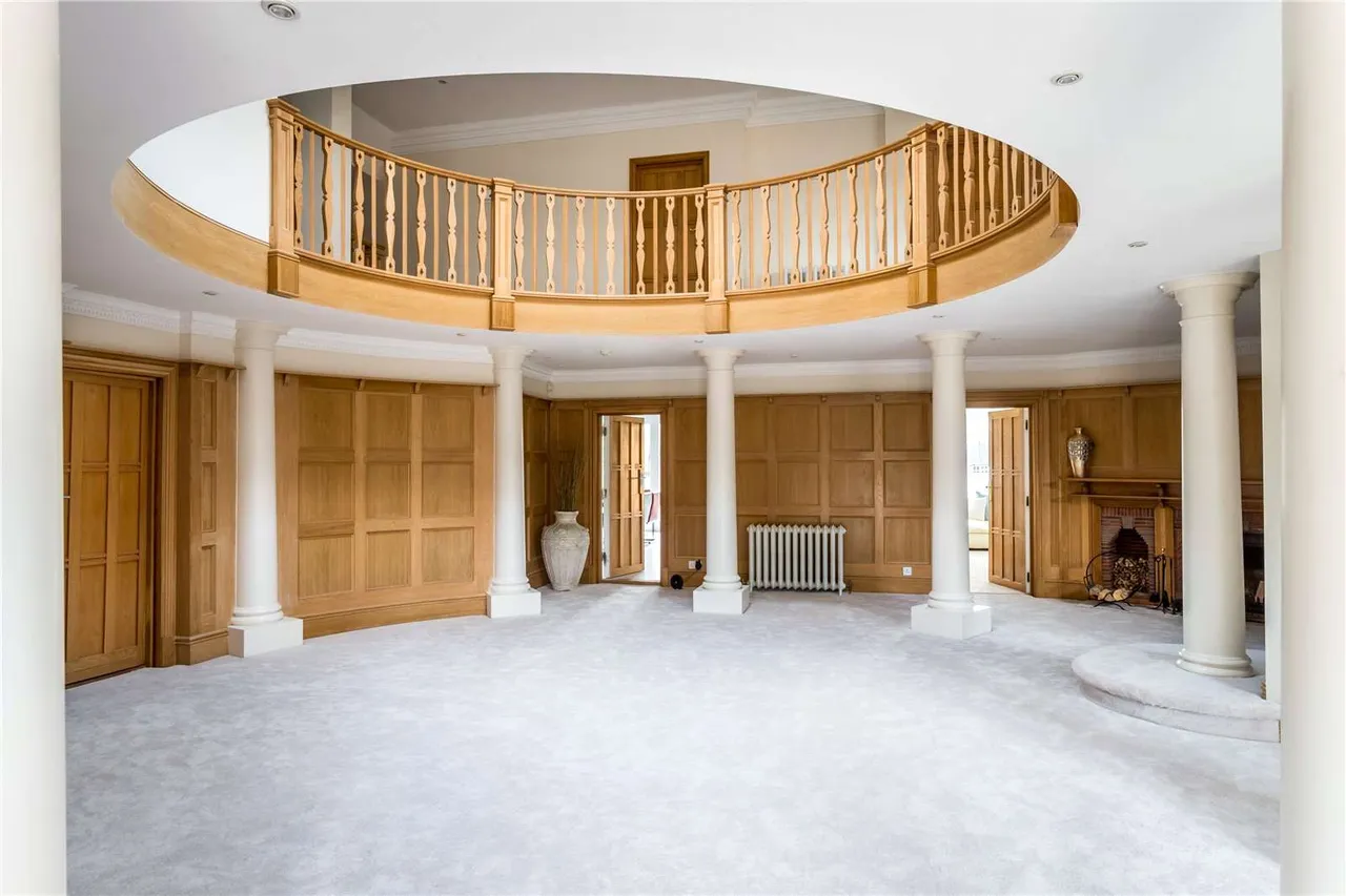 Long Mill Lane, Crouch, Borough Green, Sevenoaks, TN15 8QA, photo 3