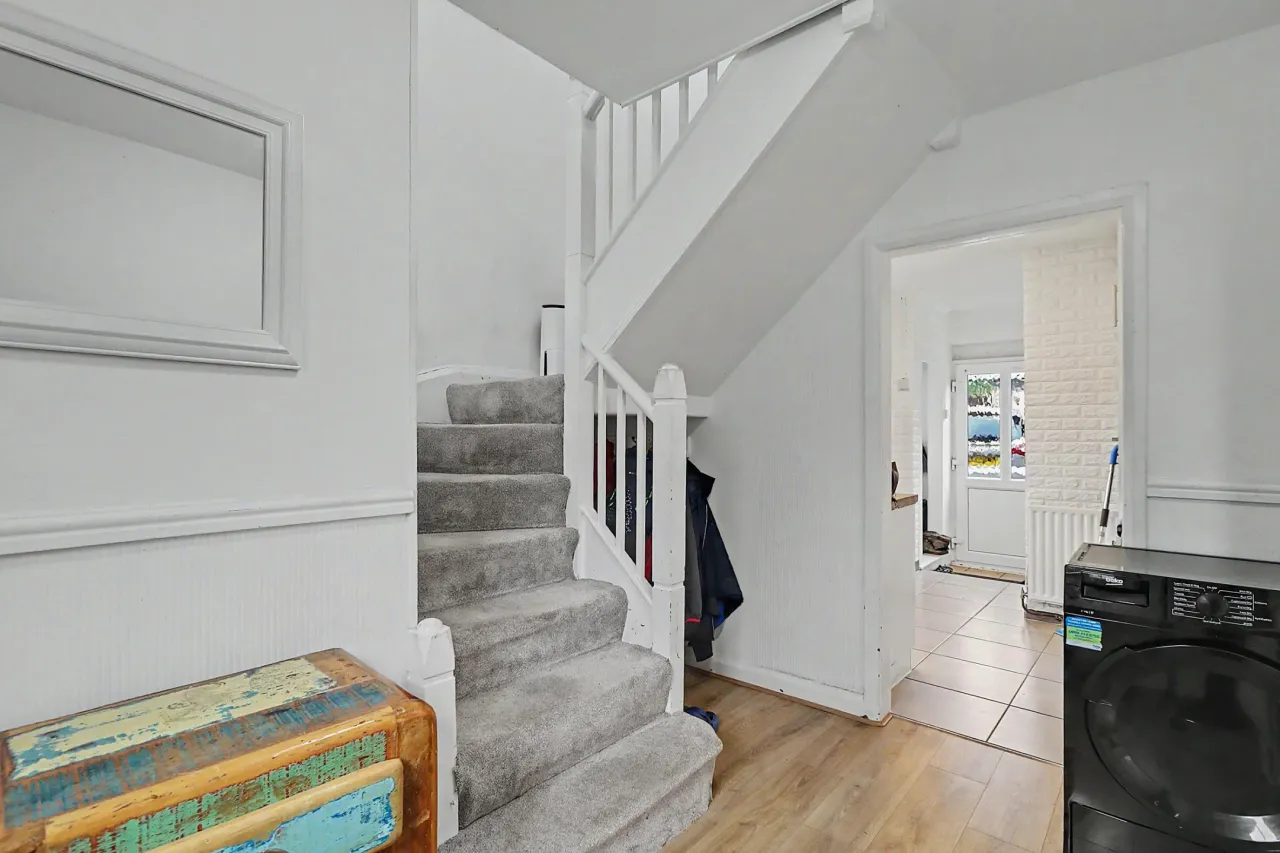 Hanley Road, Sneyd Green, ST6, photo 2