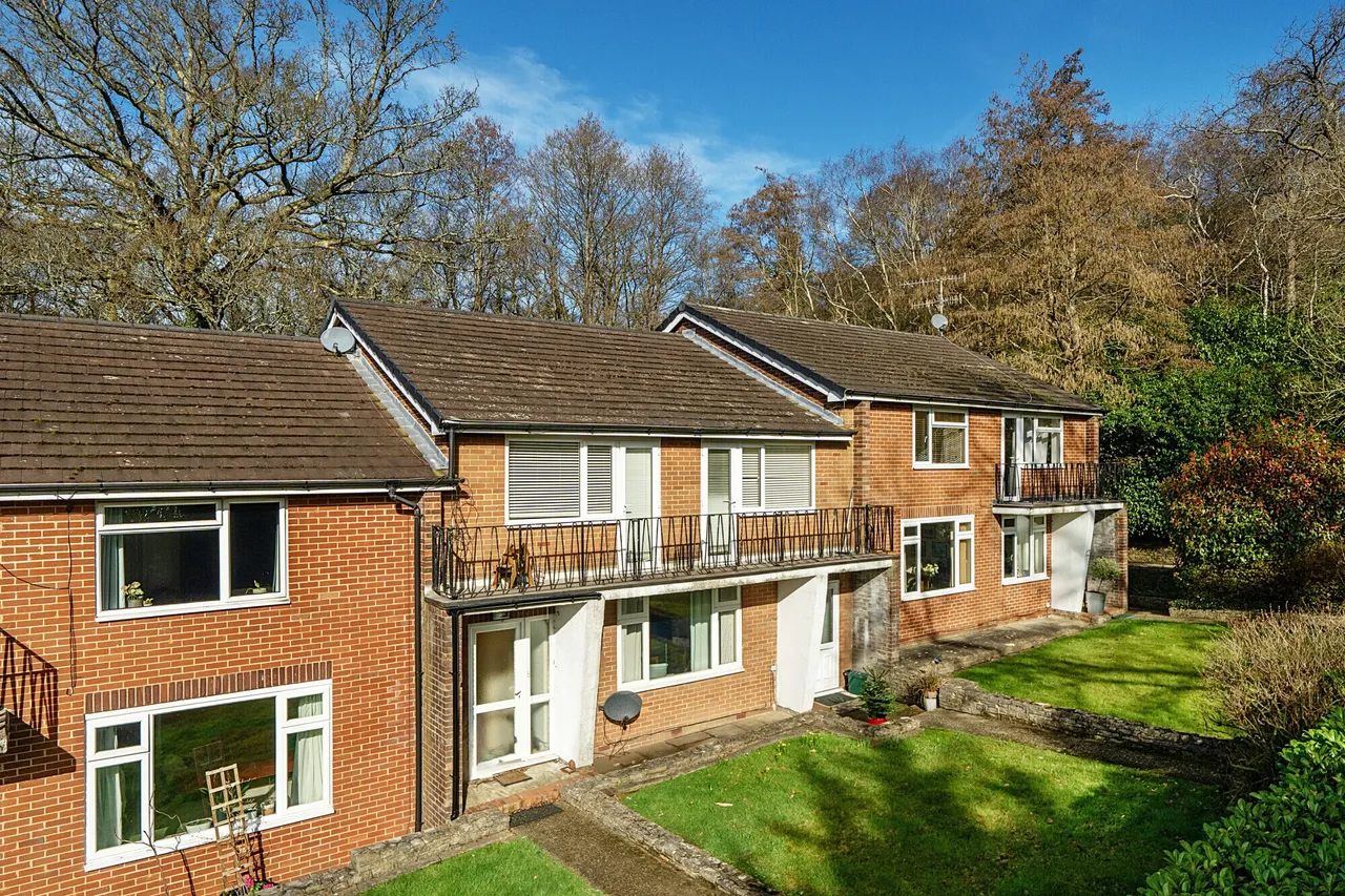 Weydown Road, Haslemere, GU27, photo 11
