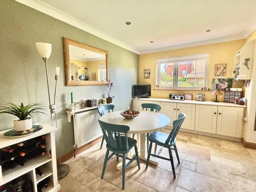 Teal Close, Hawkinge, CT18, photo 12