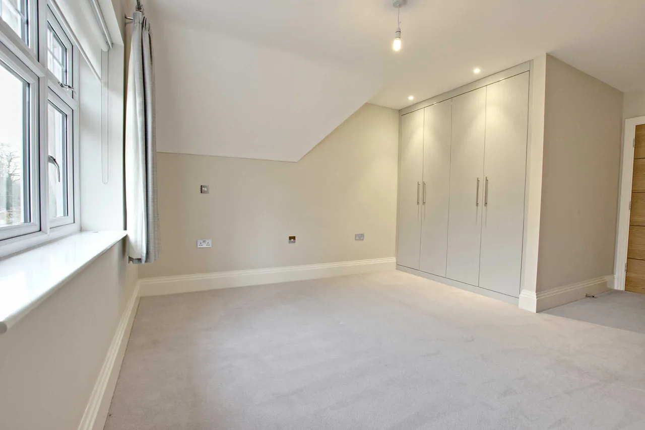 Coombehurst Close, Hadley Wood, EN4 0JU, photo 4