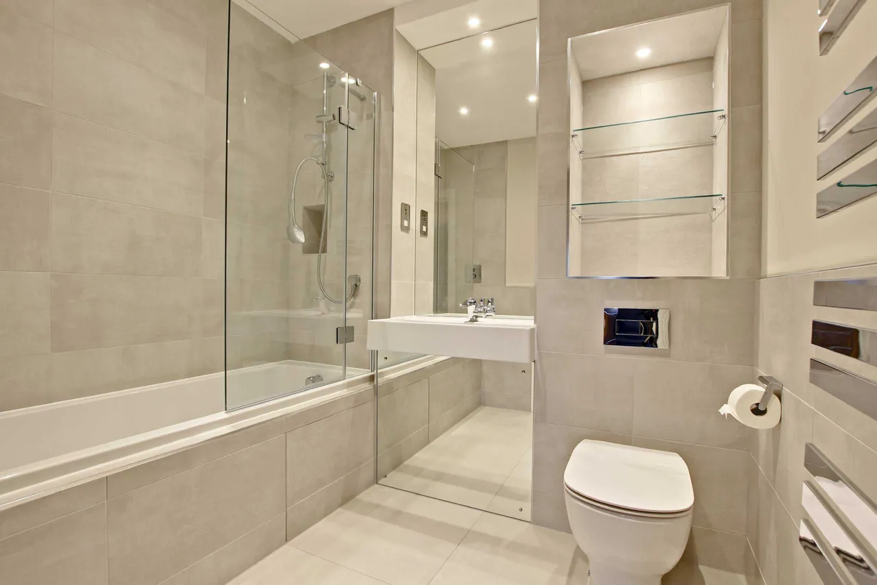 Coombehurst Close, Hadley Wood, EN4 0JU, photo 7
