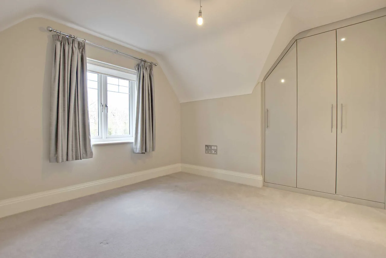 Coombehurst Close, Hadley Wood, EN4 0JU, photo 6