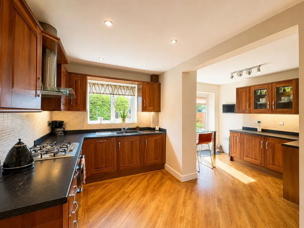 Oak Vale, Chasetown, WS7, photo 7