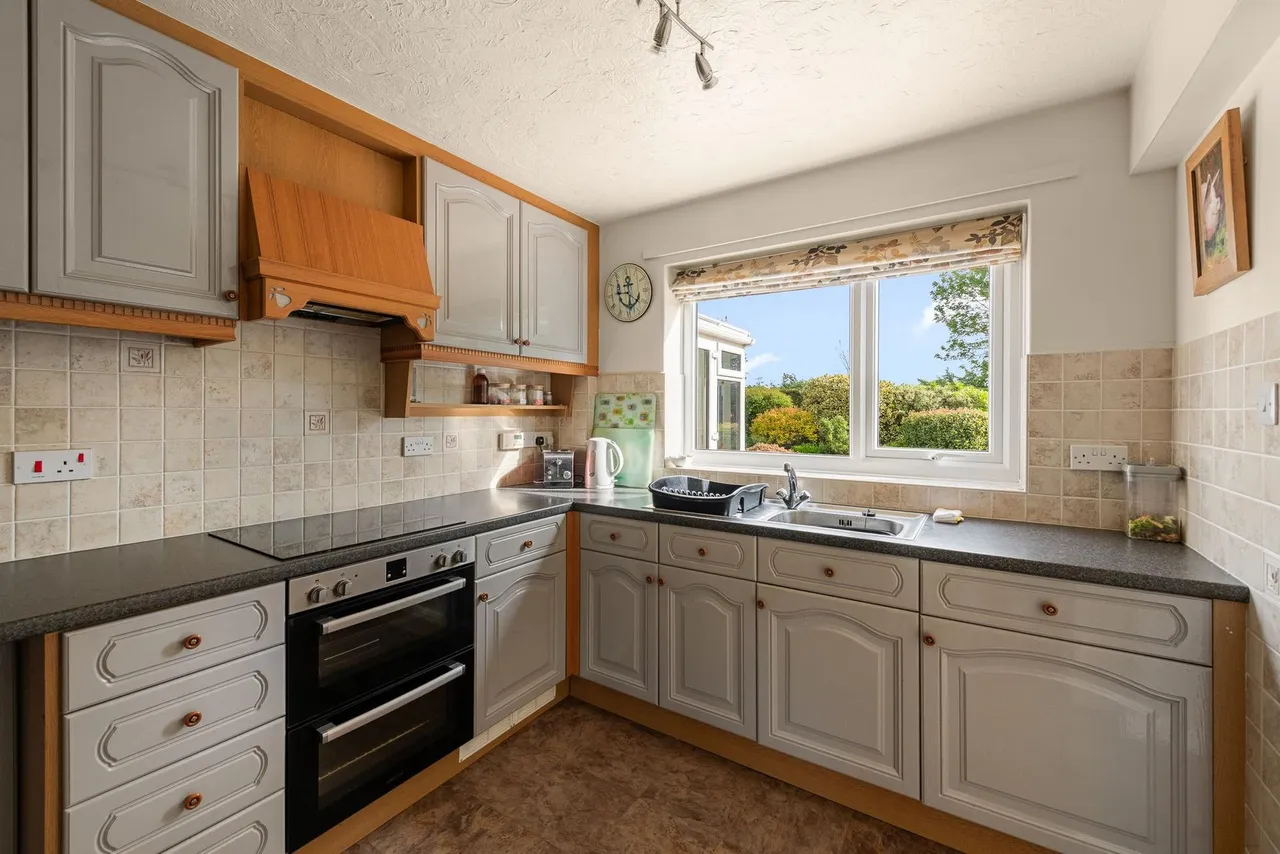 Holmes Road, Kirton Holme, PE20, photo 9