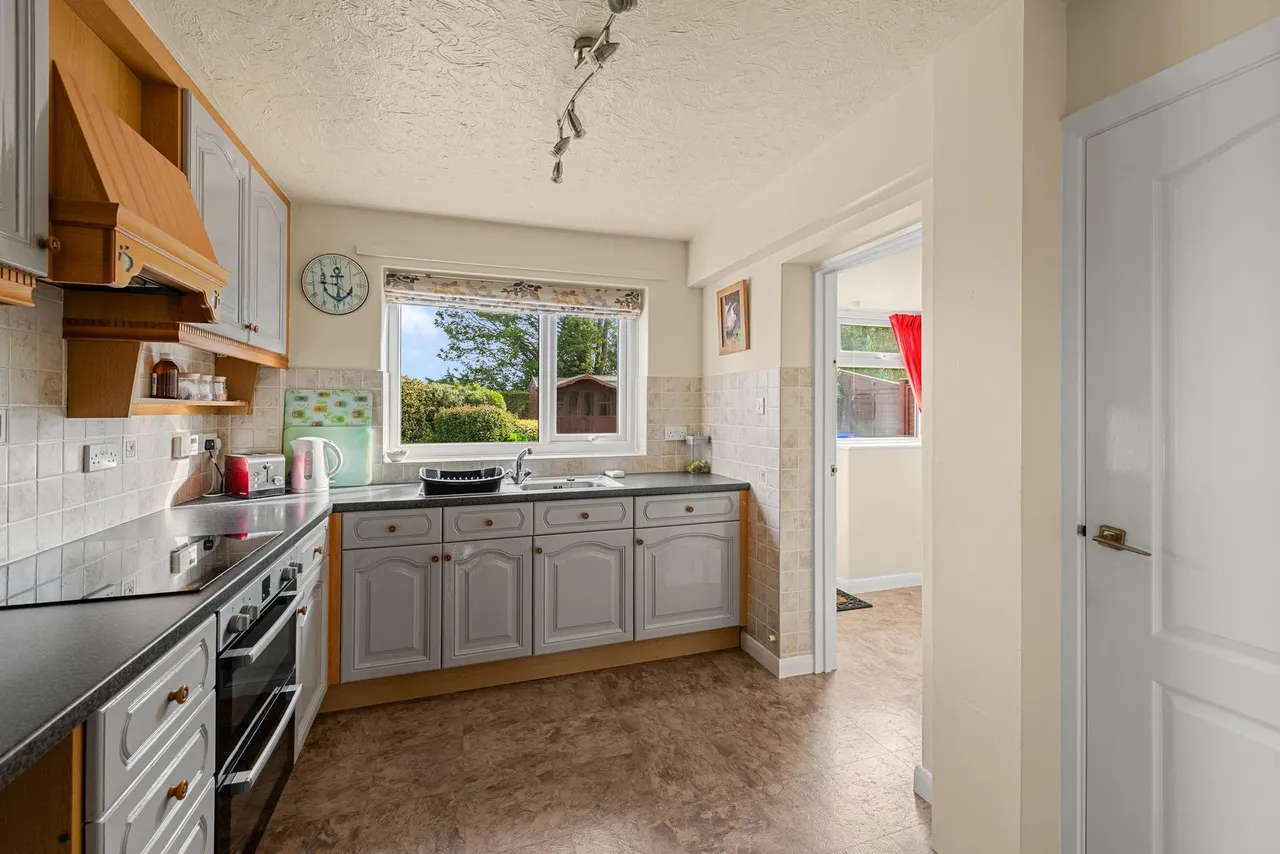 Holmes Road, Kirton Holme, PE20, photo 10