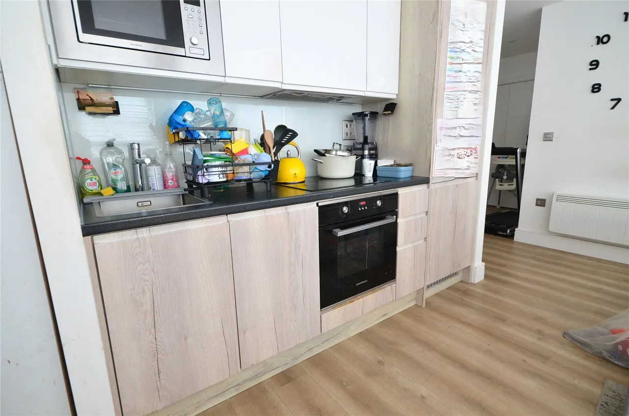 Wood Street, East Grinstead, RH19, photo 6
