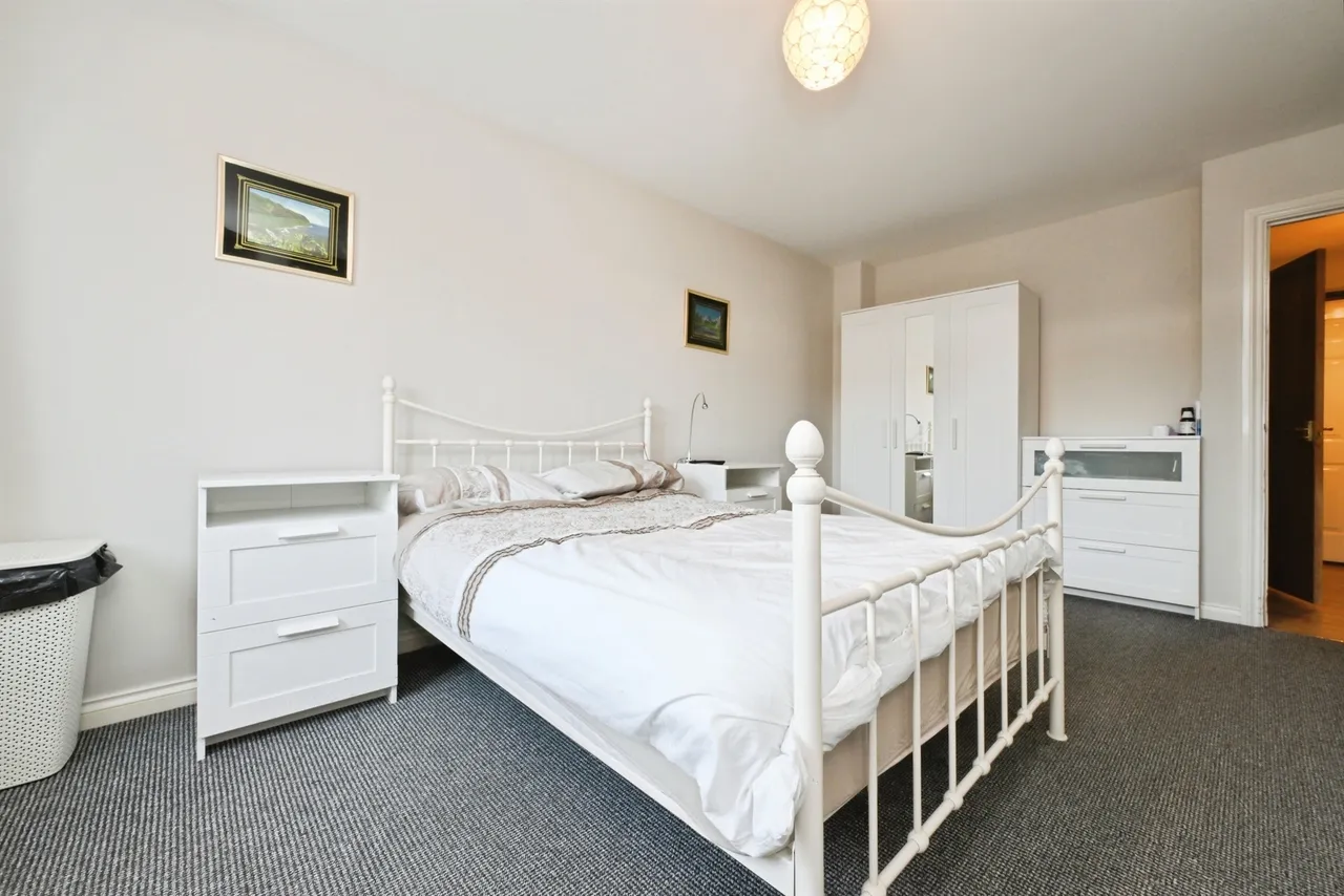 Taverners Way, Hoddesdon, photo 10
