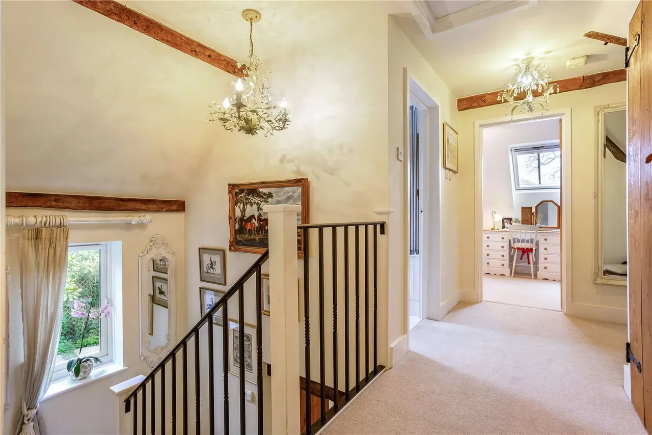 Winchester Road, Chawton, Alton, Hampshire, GU34 1SL, photo 11