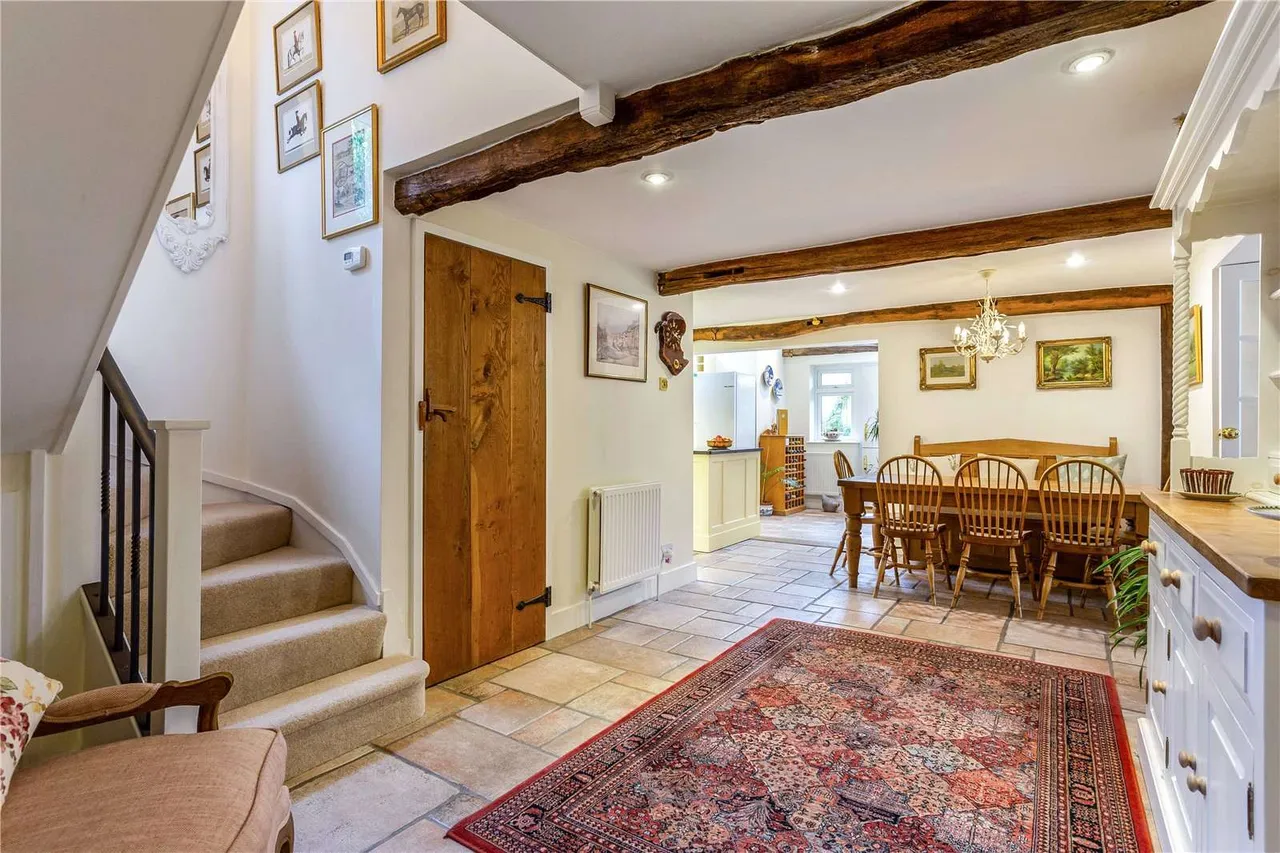 Winchester Road, Chawton, Alton, Hampshire, GU34 1SL, photo 10