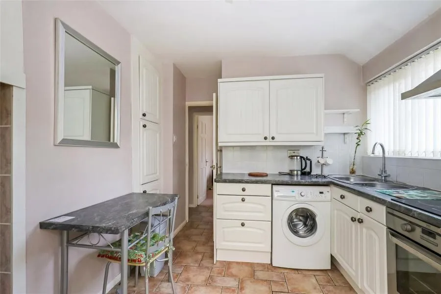 Eros Close, Stroud, GL5, photo 4