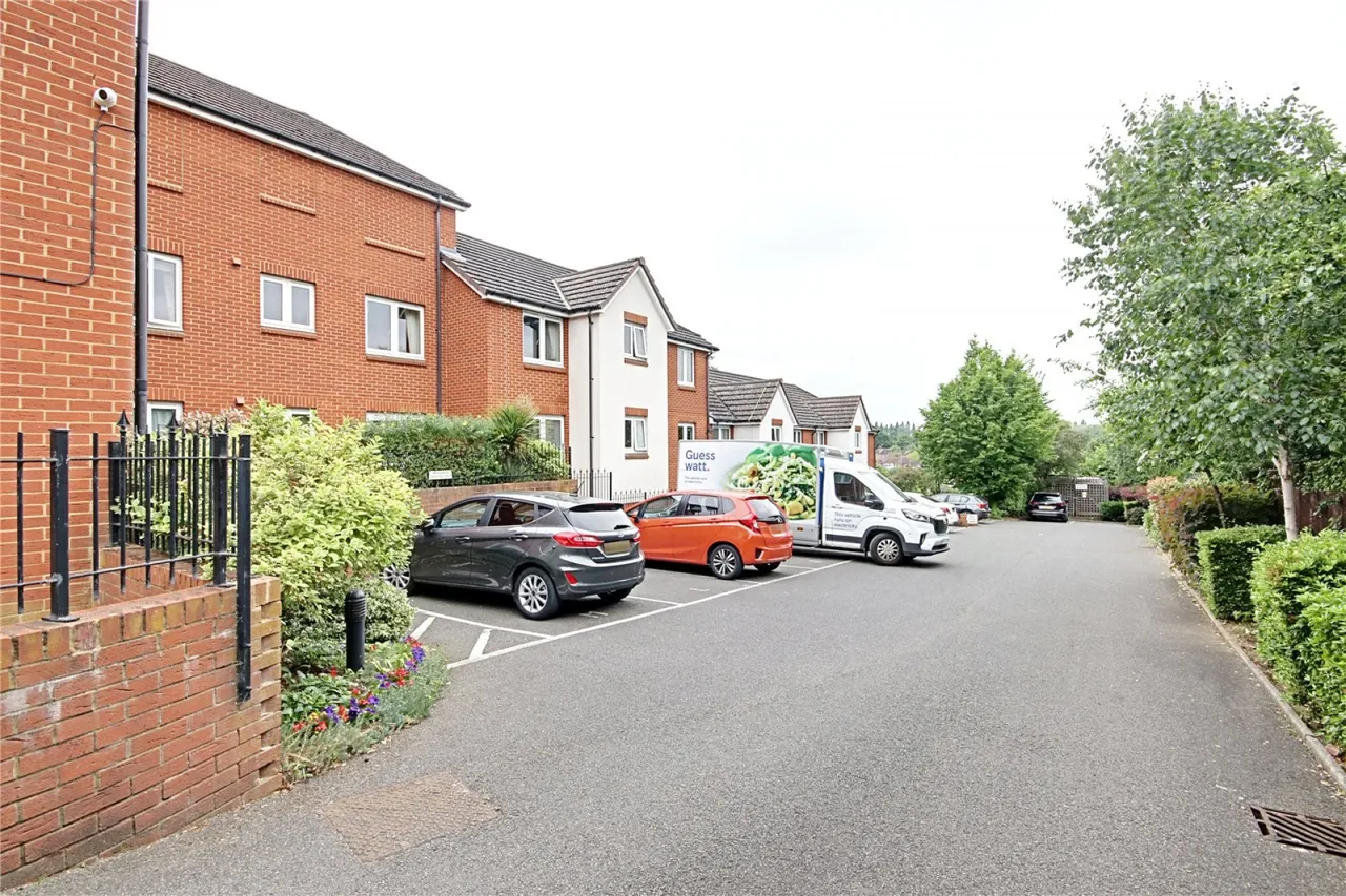 Winchmore Hill Road, London, photo 3