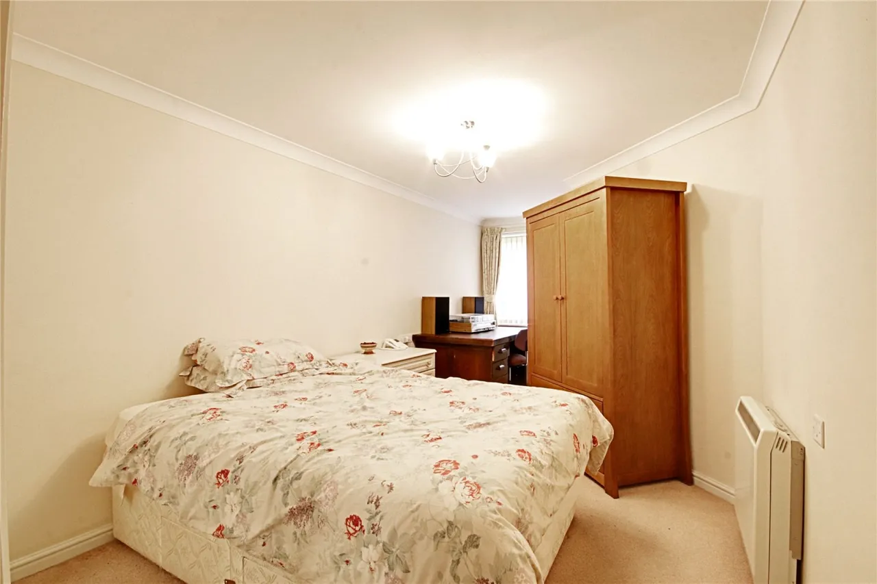 Winchmore Hill Road, London, photo 23