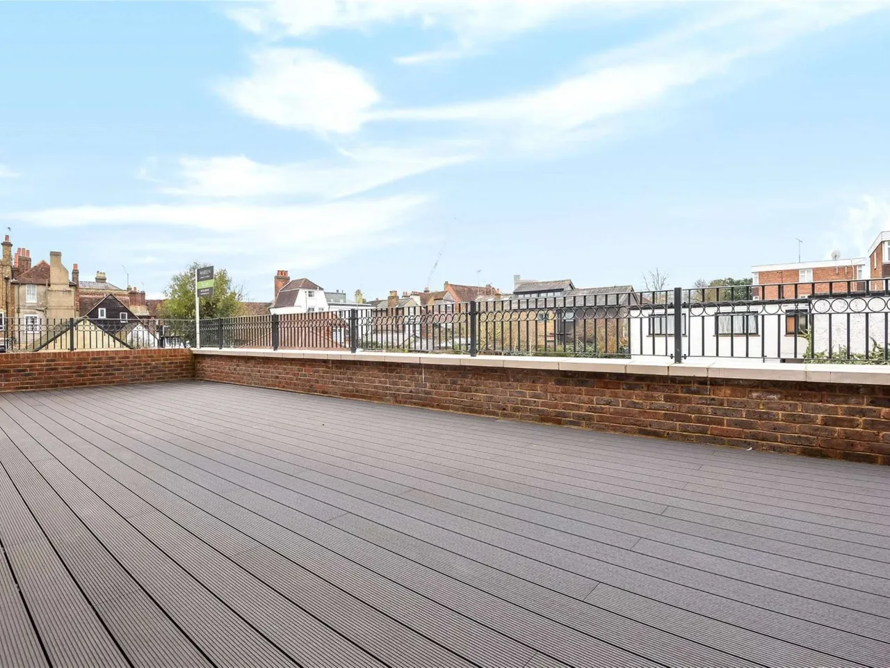 Regency House, Eton Court, SL4, photo 2