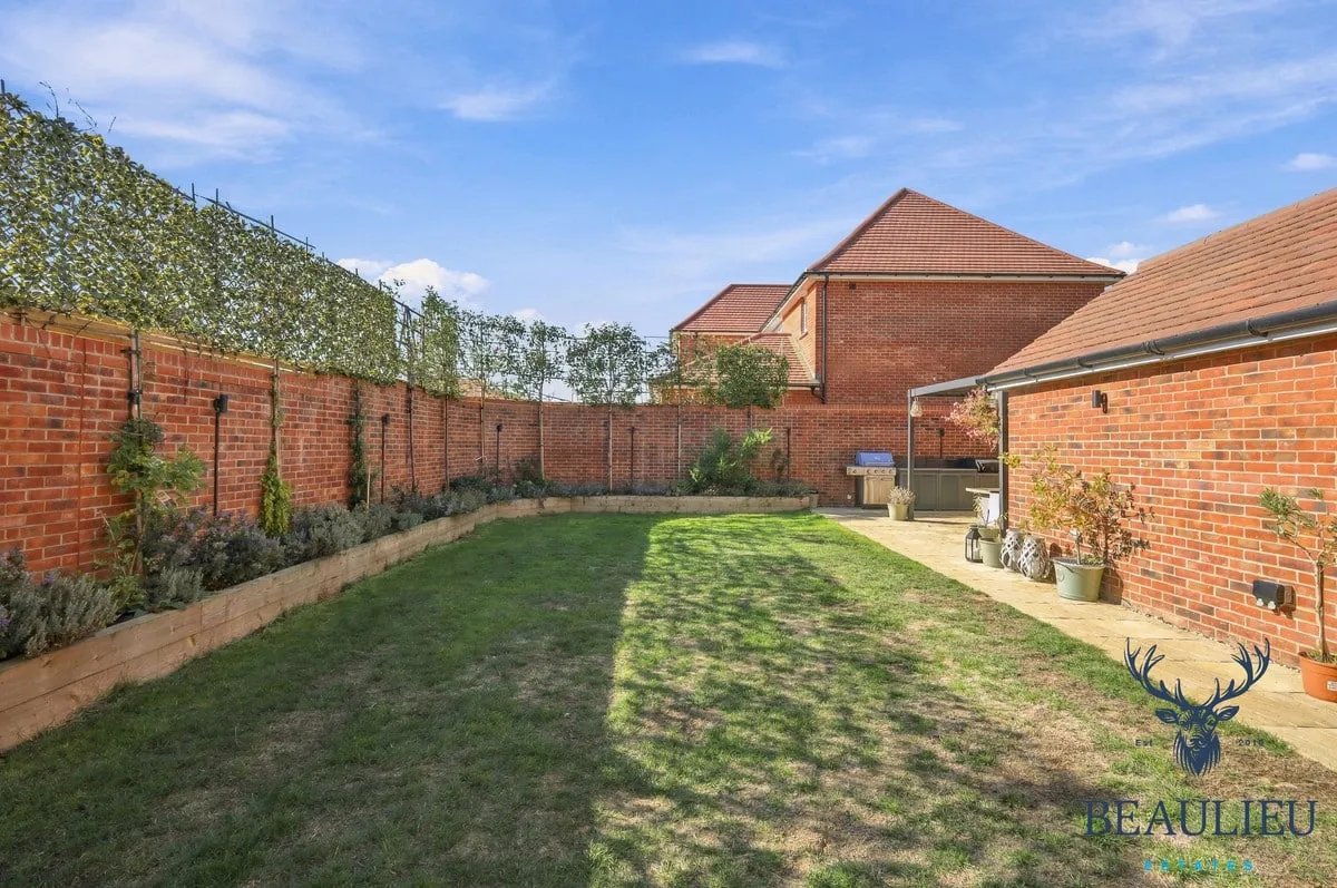Thoroughgood Way, Witham, CM8, photo 29