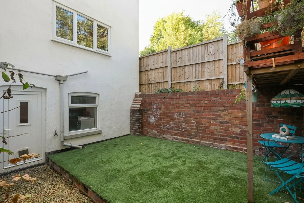 Mansfield Road, Chesterfield, S41, photo 15
