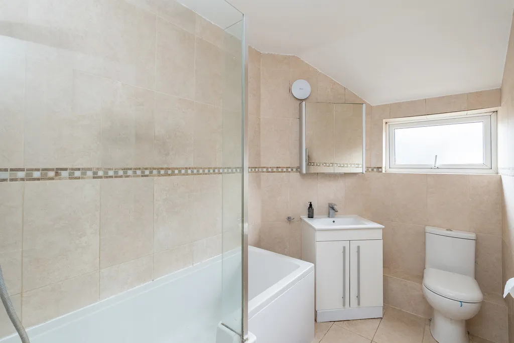 Falkland Road, Dorking, RH4, photo 6