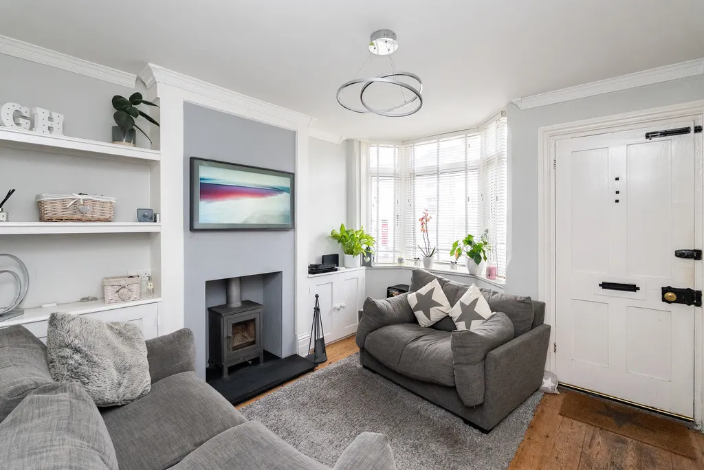 Falkland Road, Dorking, RH4, photo 2