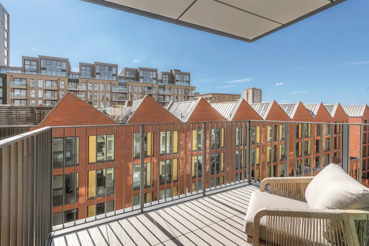 Central Avenue, London, SW6 2BZ, photo 7
