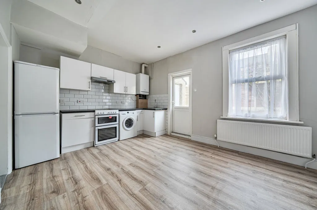 Speranza Street, 12 Speranza Street Plumstead Plumstead, London, Greater London, SE181NY, photo 4